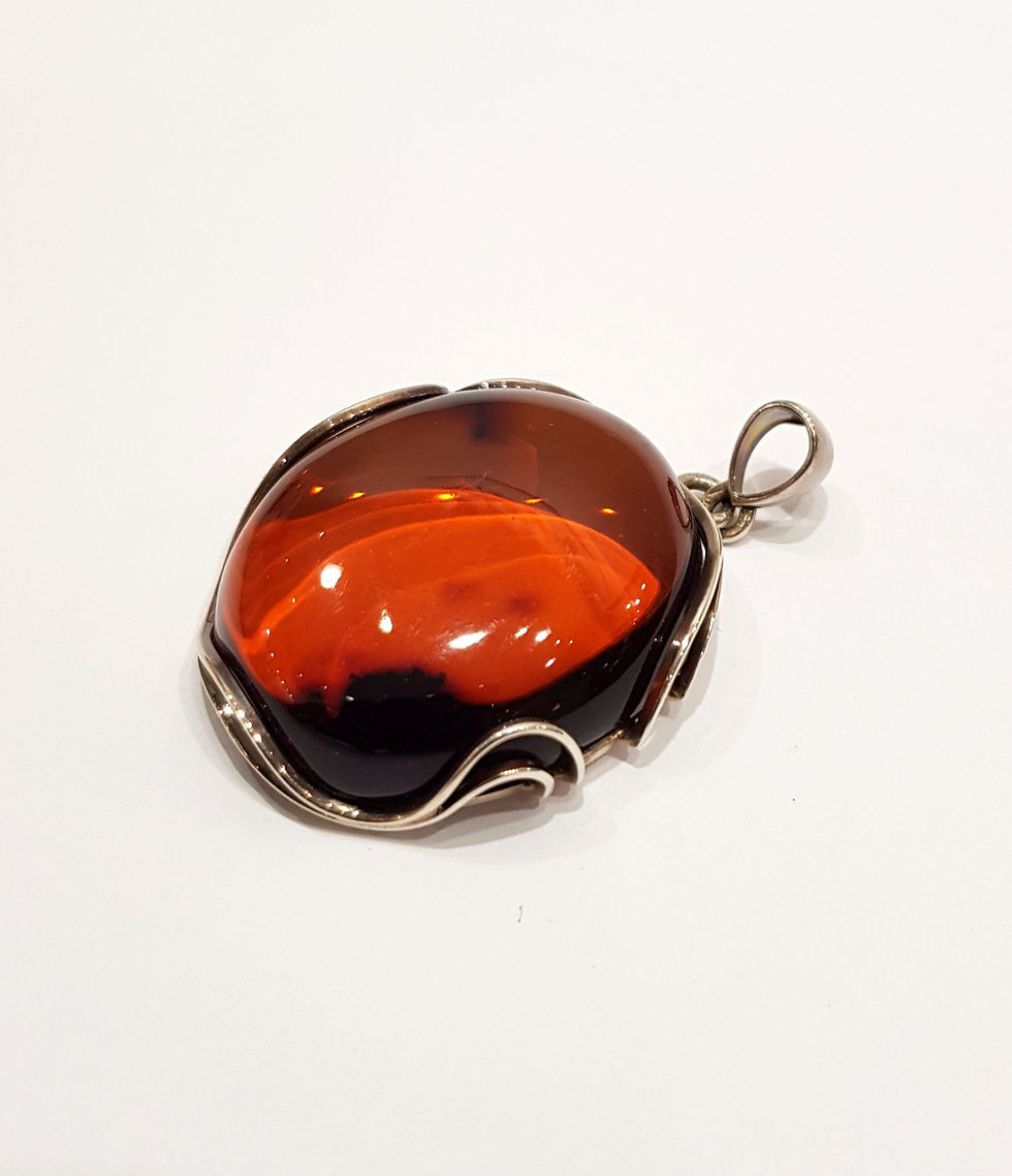 Thumbnail: Amber Pendant