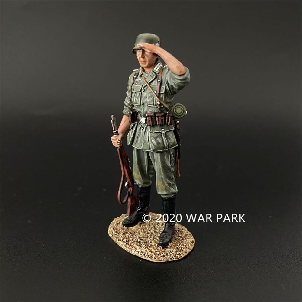 War Park KU058 Groß deutschland Overlooking with a Rifle