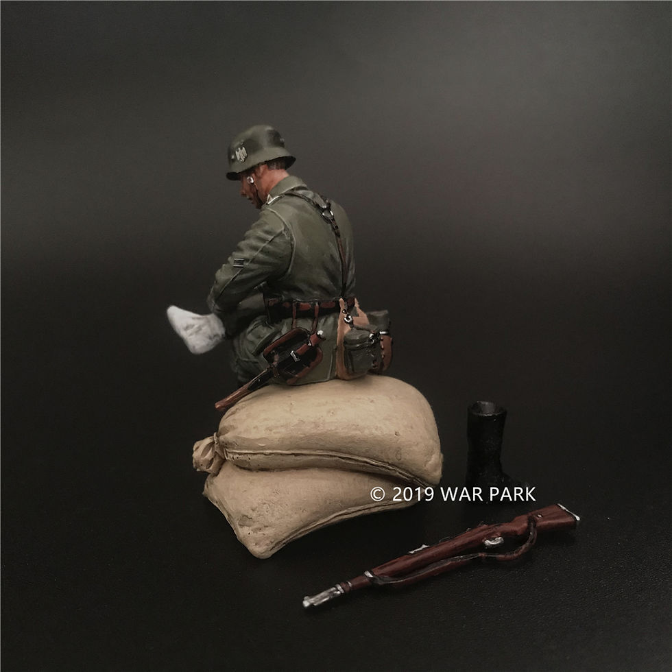 Thumbnail: War Park KU030 Groß deutschland Soldier Wearing Boots