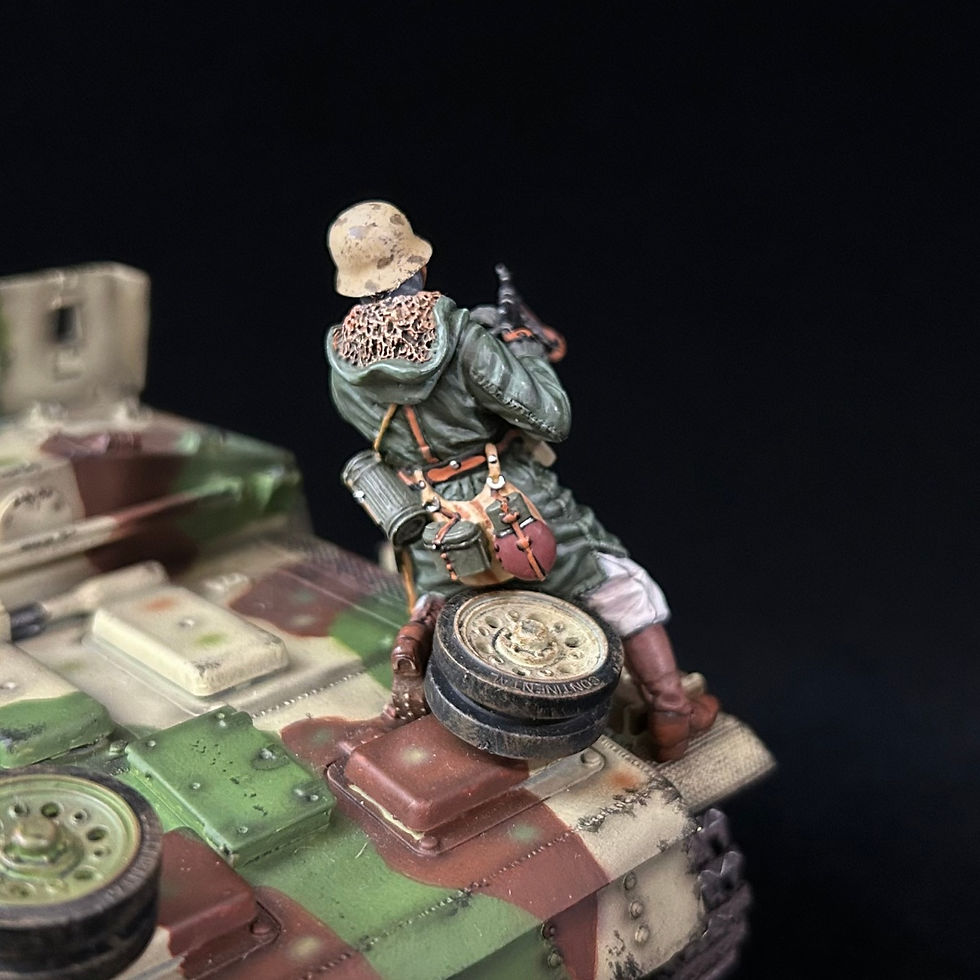 Thumbnail: War Park KH114 StuG III Assault Gun Tank Rider Submachine Gunner