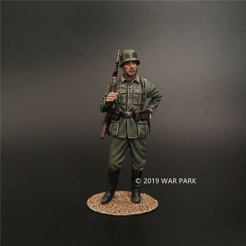 Thumbnail: War Park KU031 Groß deutschland Soldier Standing Guard