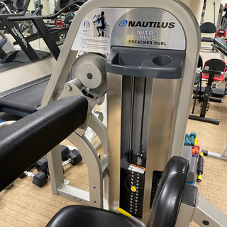 Nautilus Nitro Preacher Curl