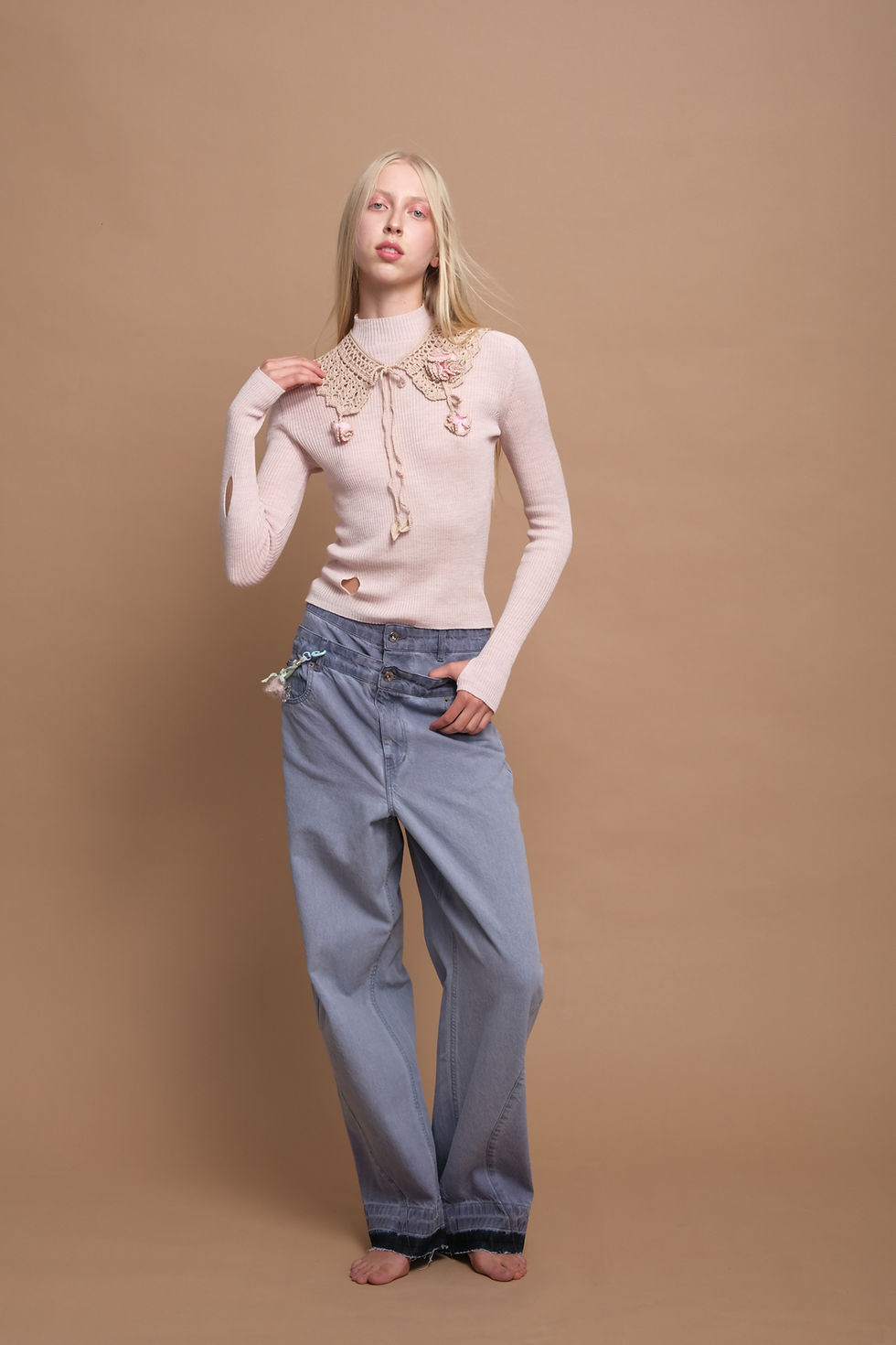 Thumbnail: Bloom beige crochet collar