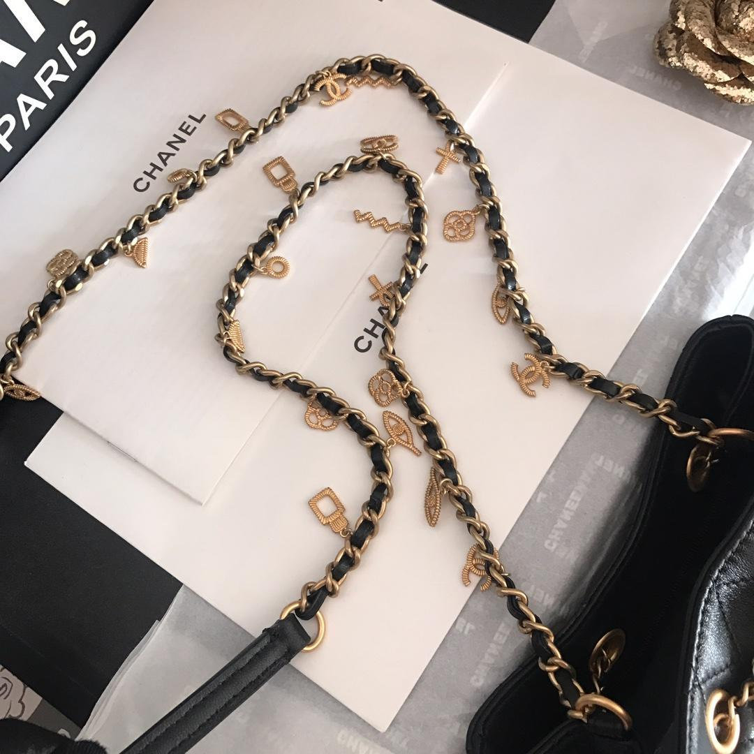 chanel bolsa keychain