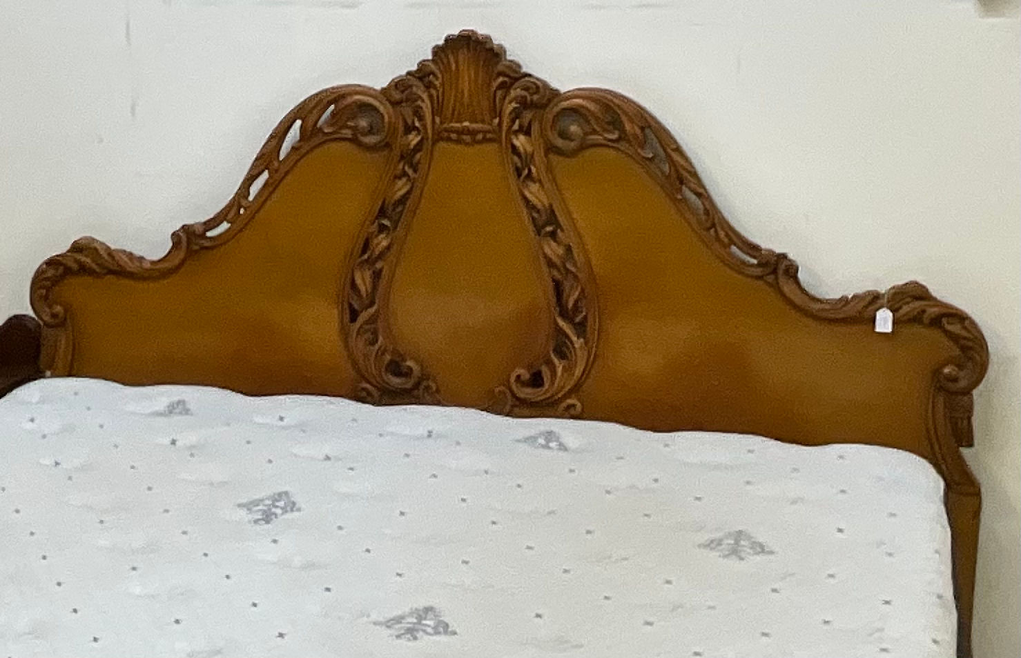 FANCY KING HEADBOARD W/ HOLLYWOOD FRAME 