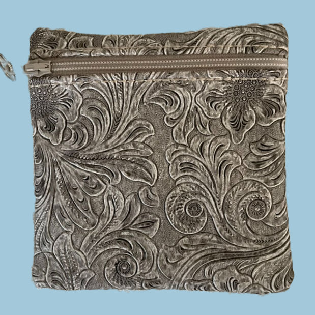 square zipper bag- gray embossed