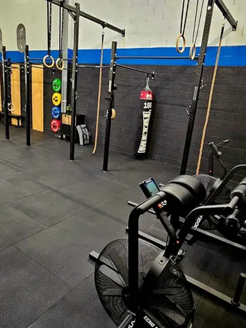 La salle d'entraînement du studio de coaching Héraclés avec Greg votre coach sportif à Strasbourg.