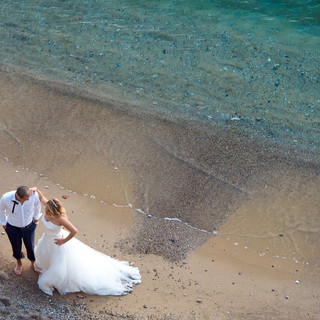 lovers-by-the-greece_sifnos.jpg