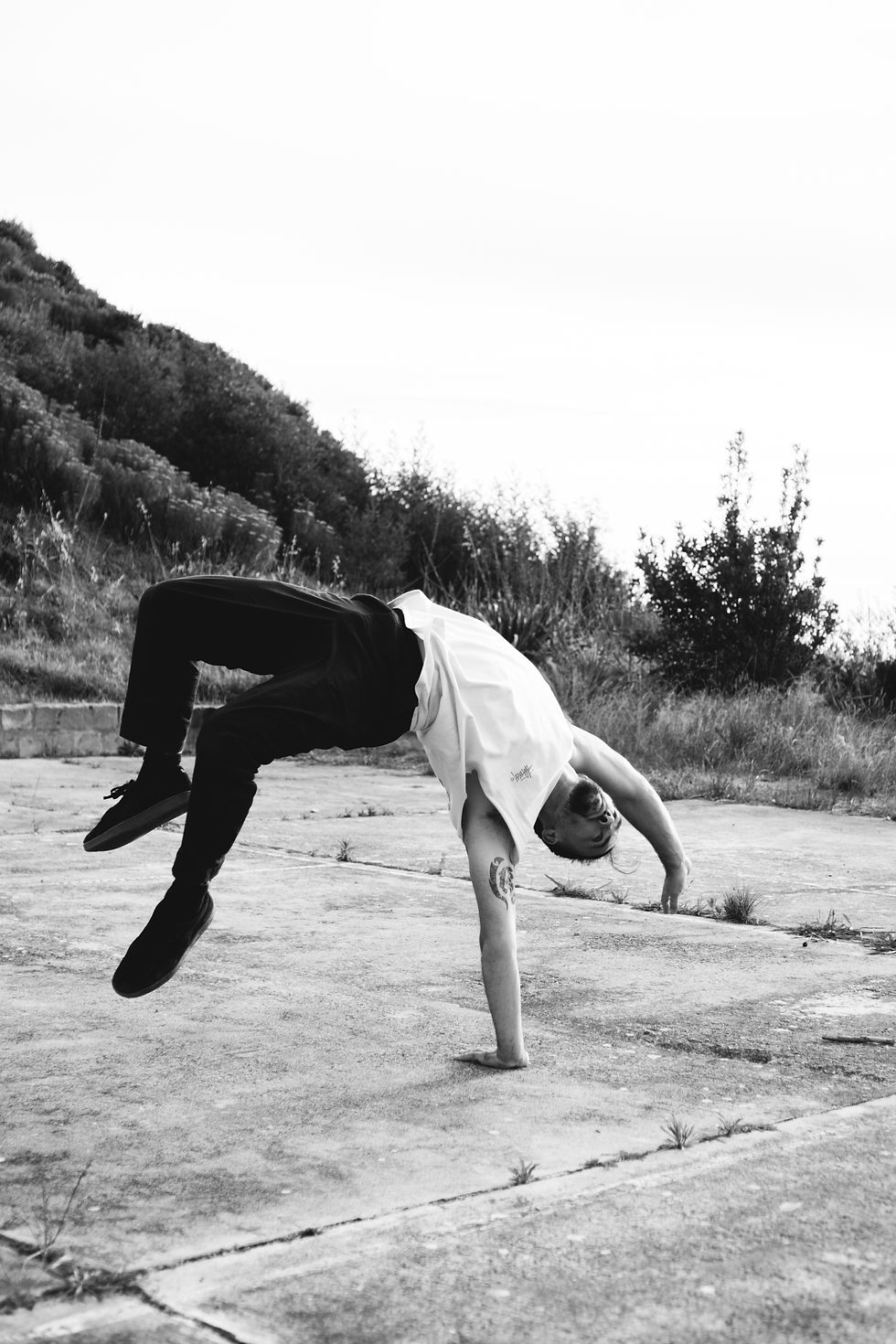 Tom inverting