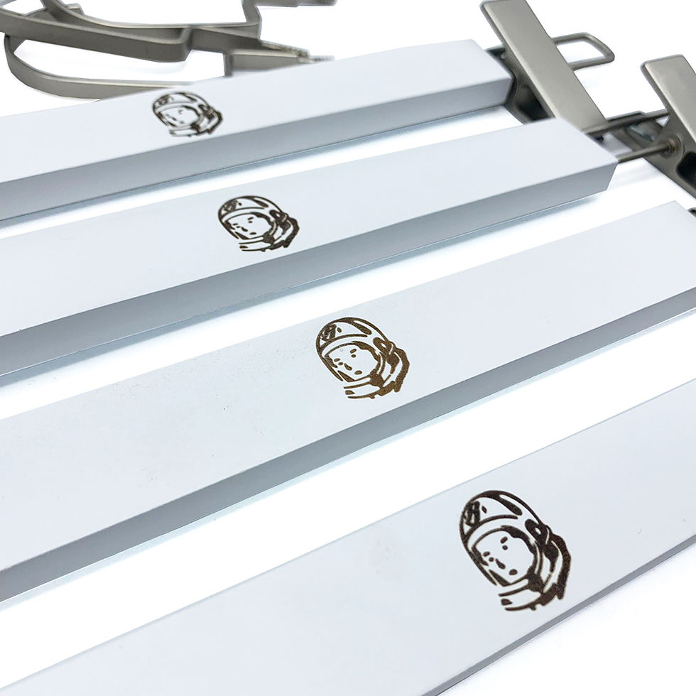 縮圖：太空人 客製衣架