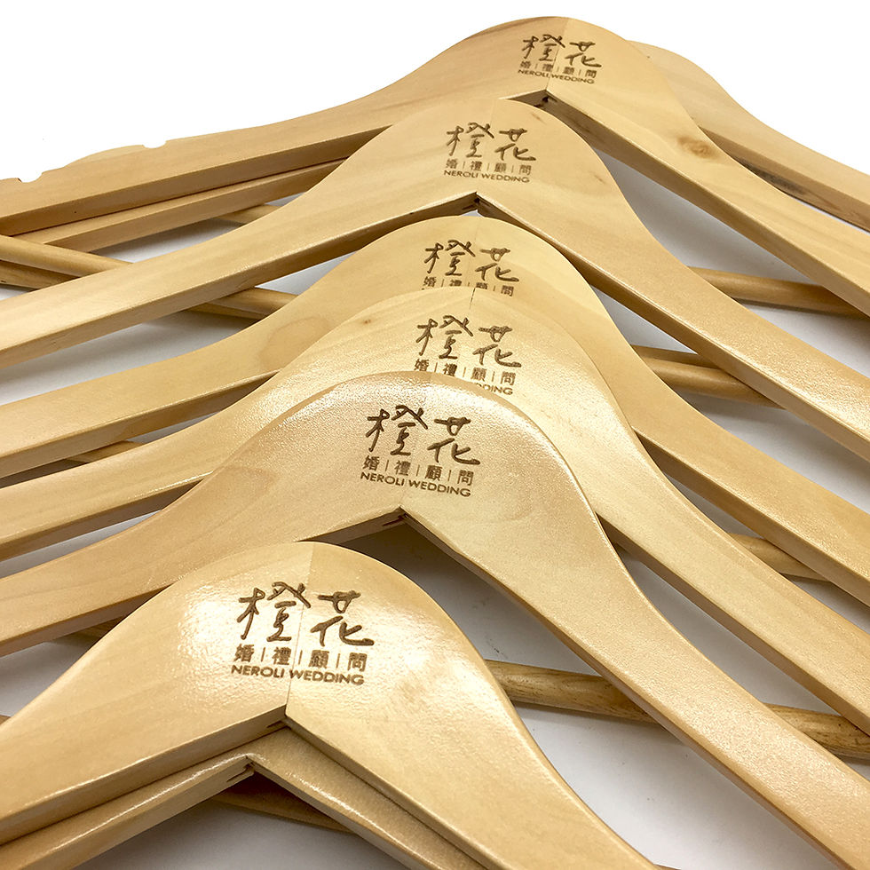 縮圖：橙花 婚禮顧問 衣架