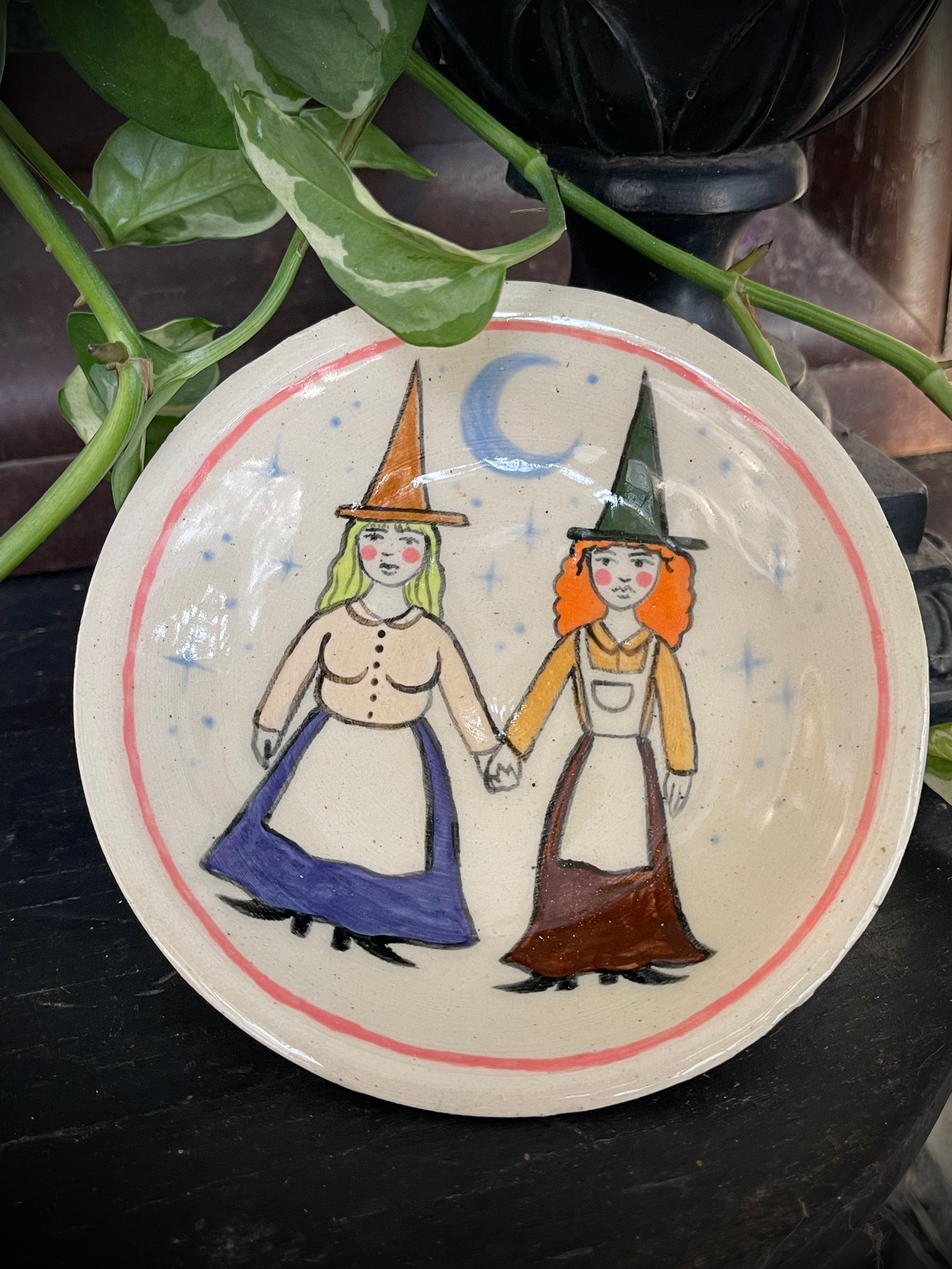 Witch friends bowl
