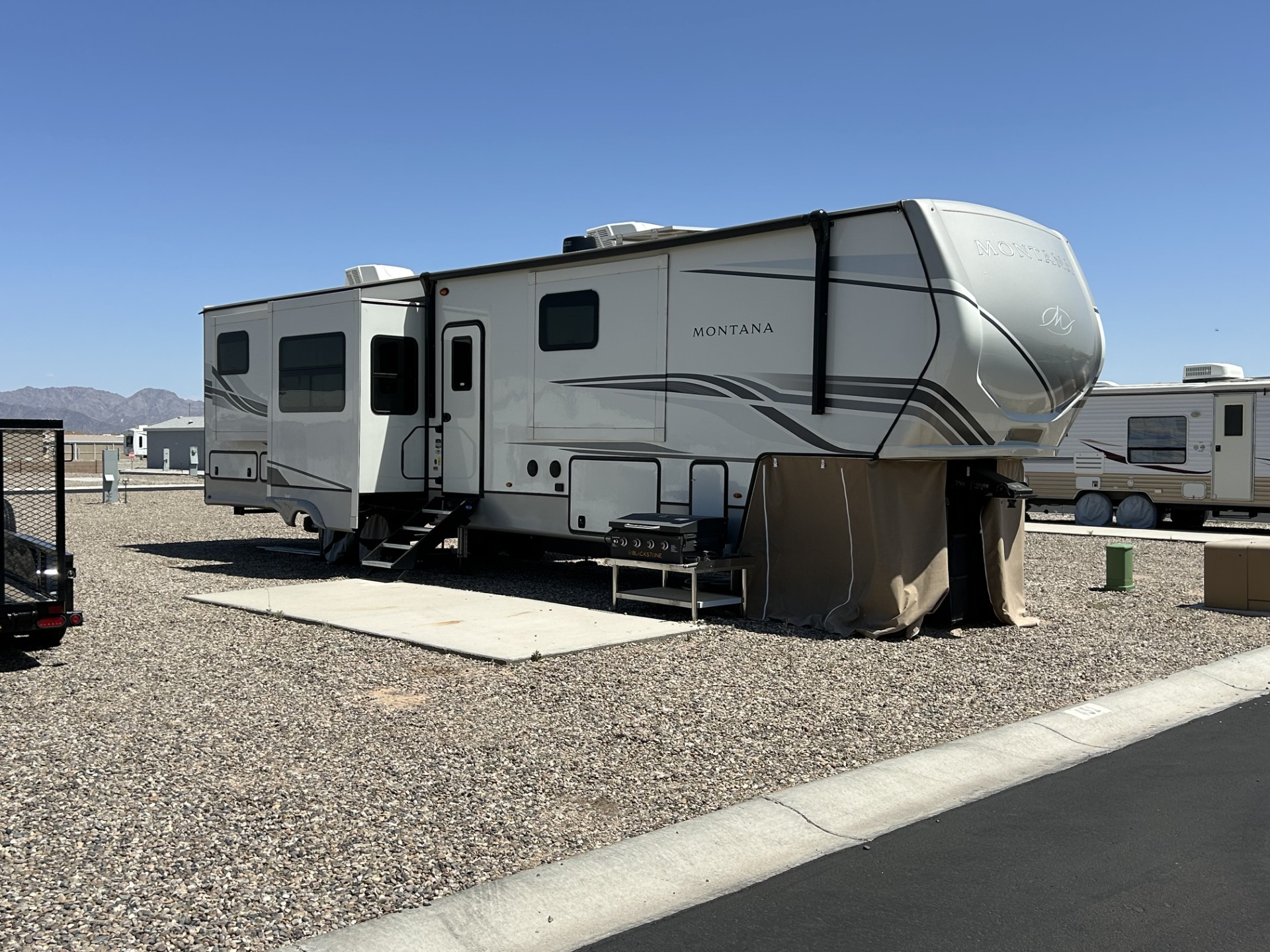 Carefree Village Resort Yuma photo 5