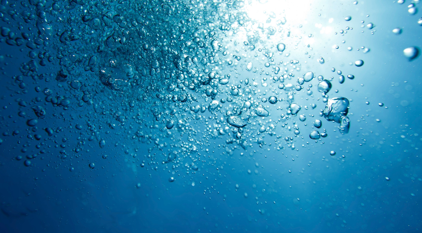 水