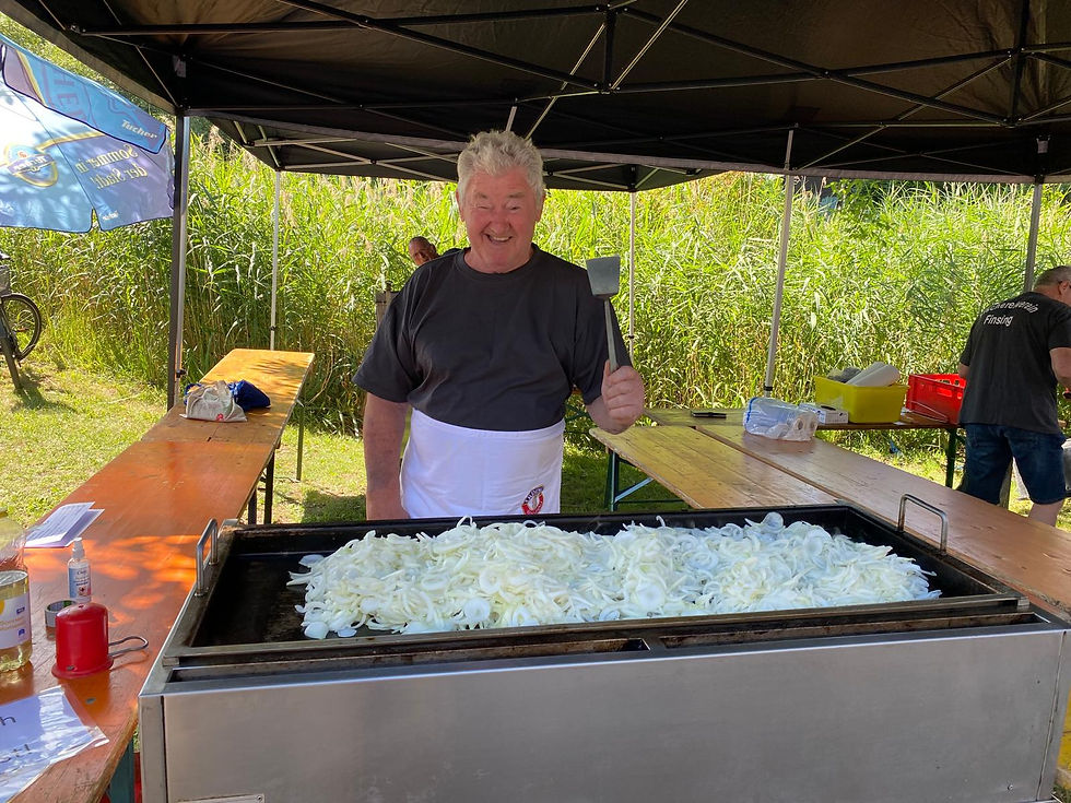 Zum 2026er Fischerfest gab's Berge von Zwiebeln