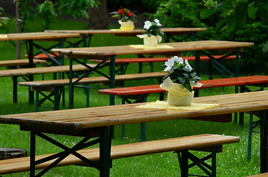 beer-tent-set-g84f9a7a1c_1920.jpg