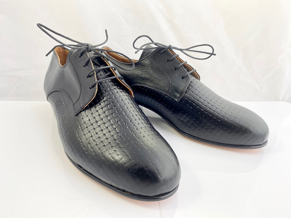 Thumbnail: Black woven imprint Classic Leather Sole