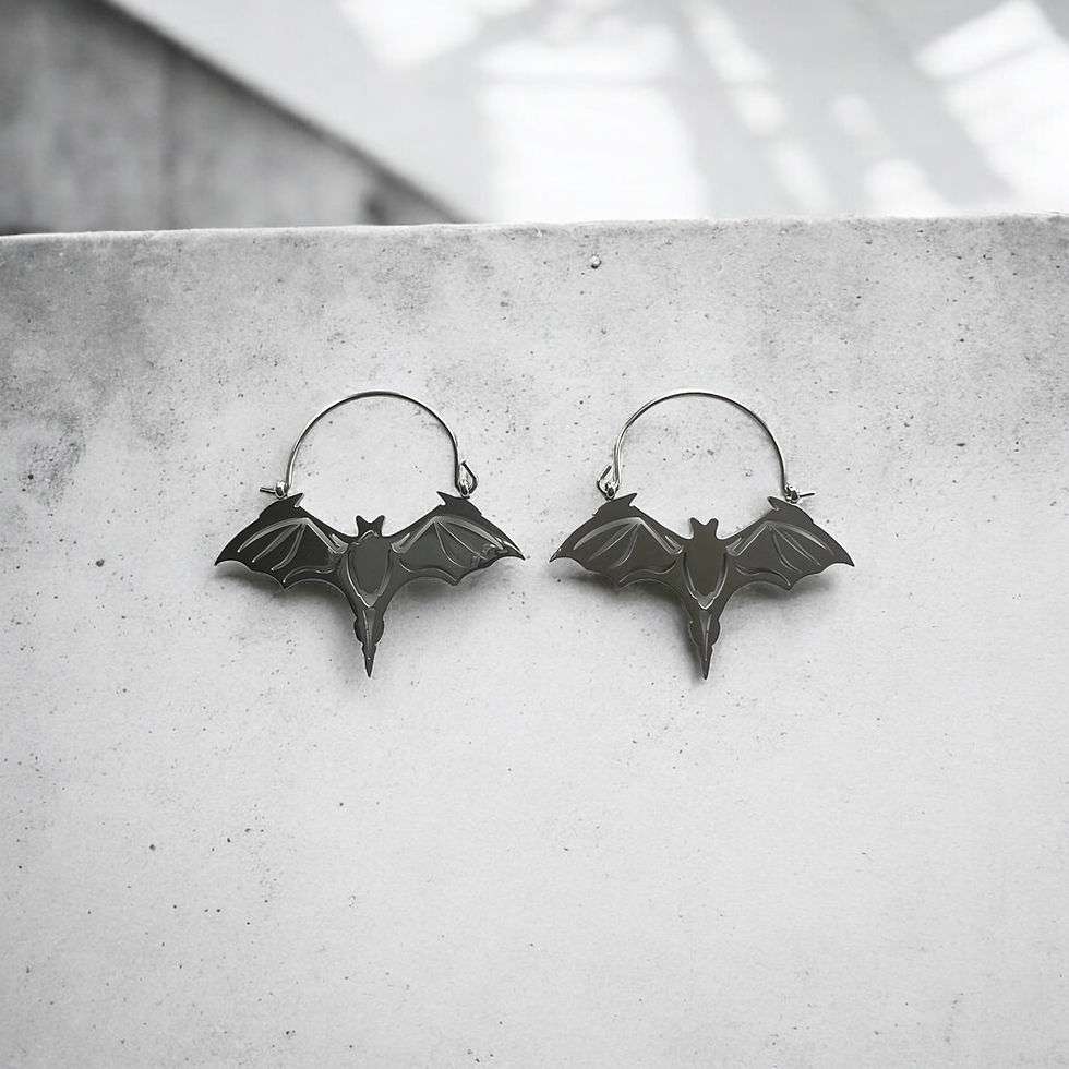Miniature : Bellatrix (Premium) - Bat Hoop Earrings