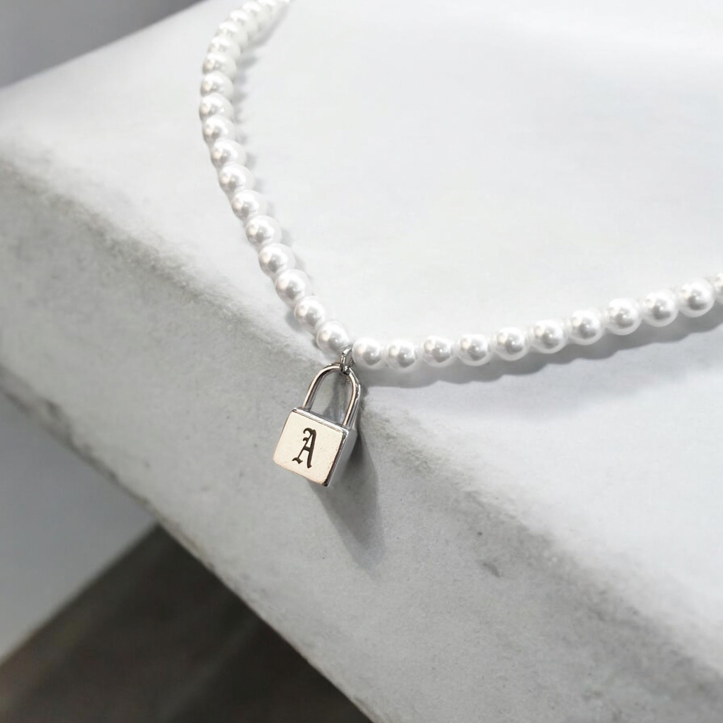 Initial padlock pearl necklace silver