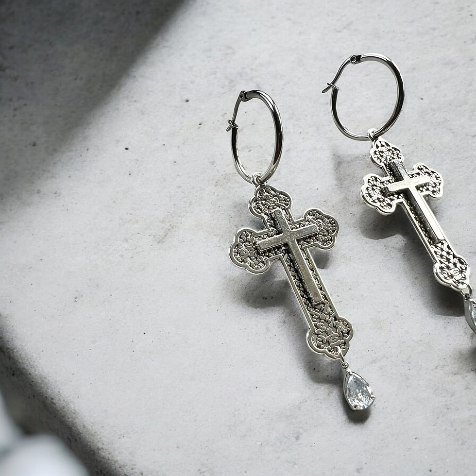 Miniatura: Cross hoop earrings