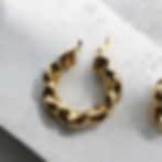 Miniatura: Chunky gold hoop earrings