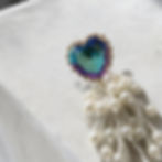 Miniaturbild: Large Heart and pearl earrings