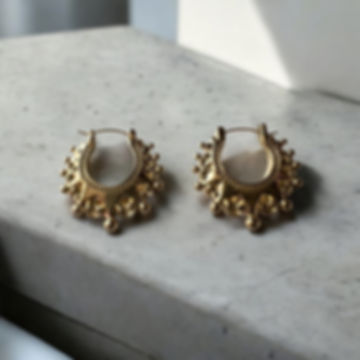Creole hoop earrings gold