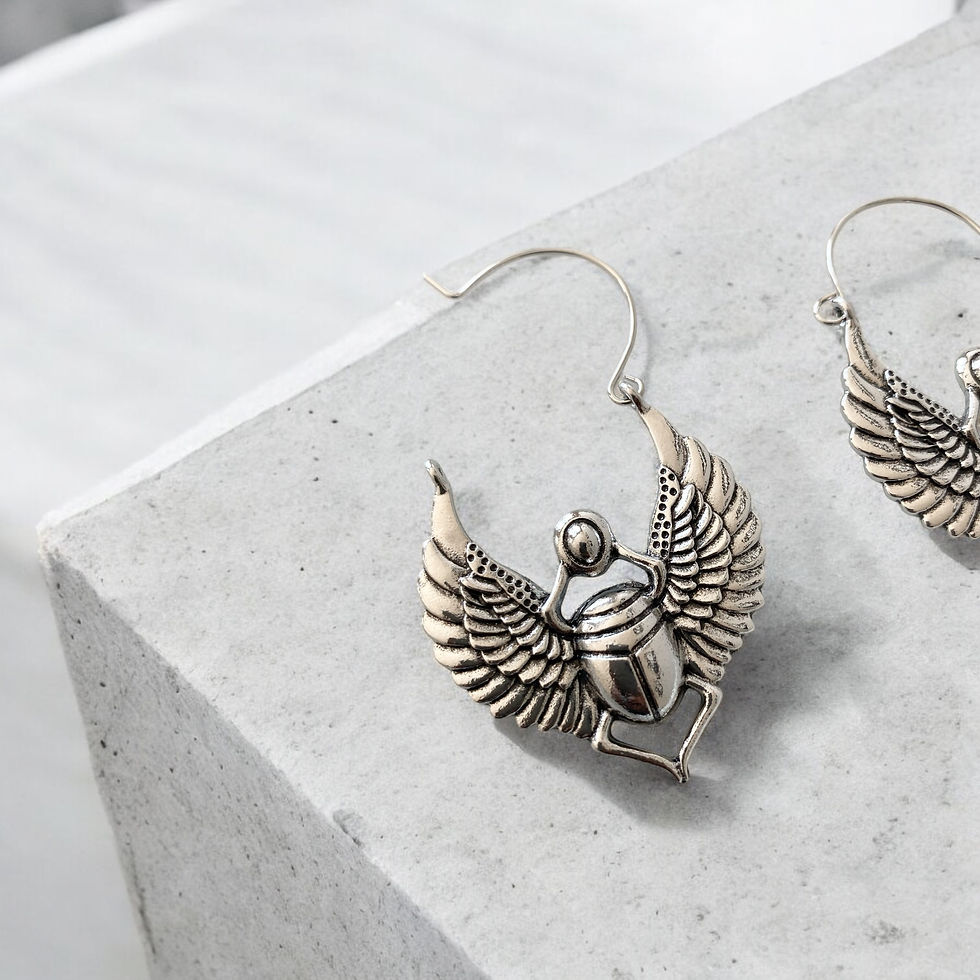 Miniatura: Rhea - Antique Angel Hoop Earrings