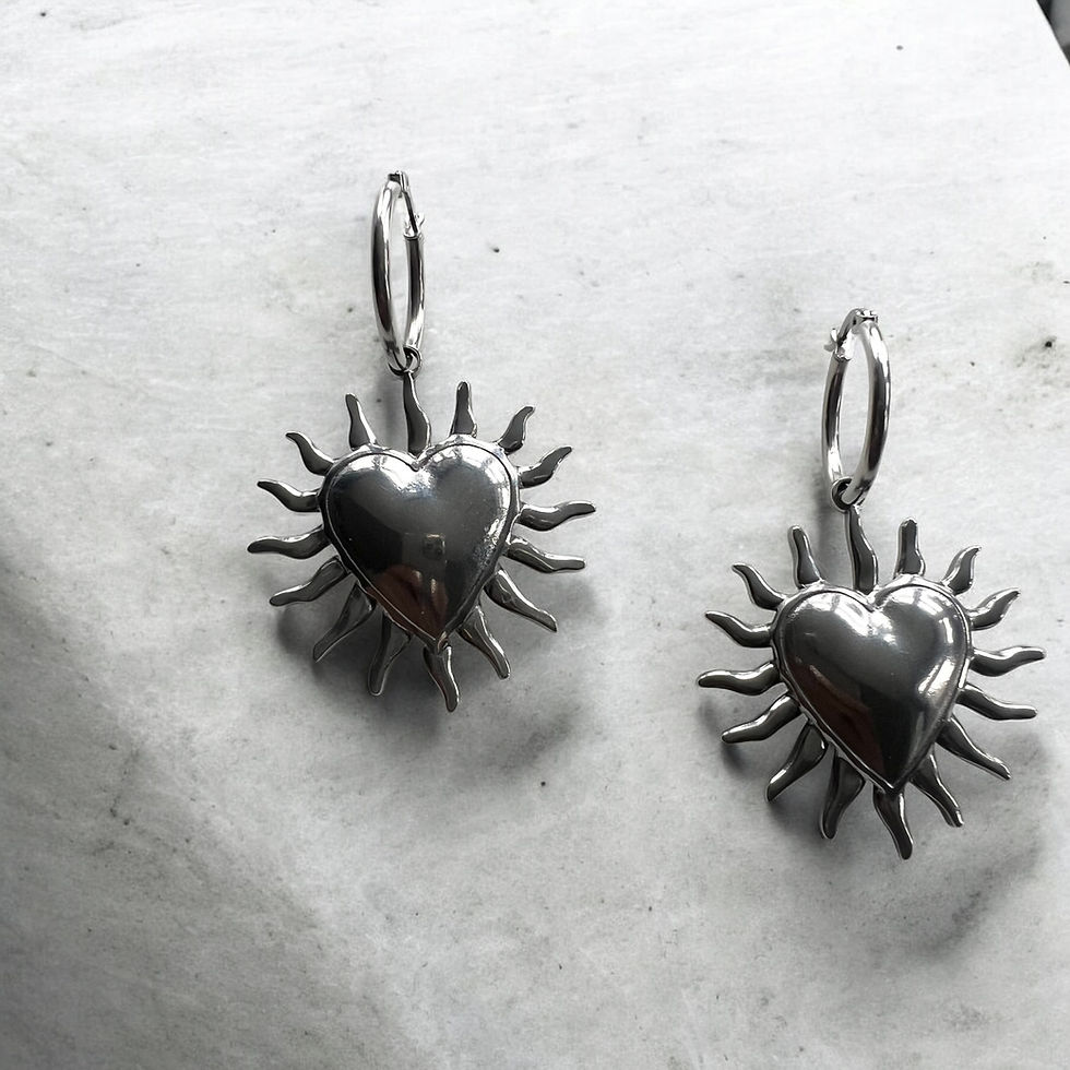 Thumbnail: Flame heart earrings