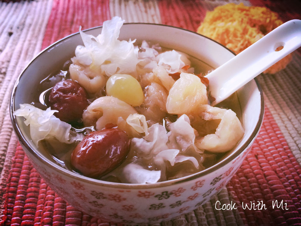 Snow Fungus with Red Dates & Longan Tong Sui
