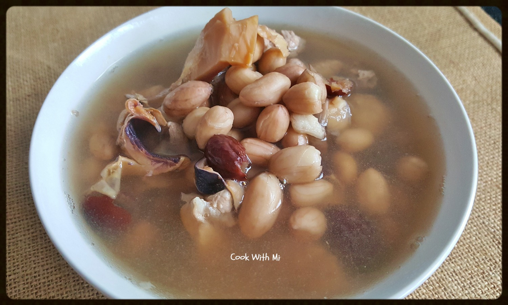 Double Boiled Peanut Dried Cuttlefish Soup