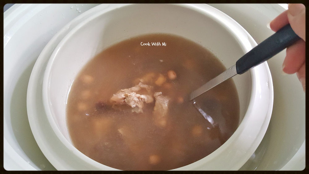 Double Boiled Peanut Dried Cuttlefish Soup