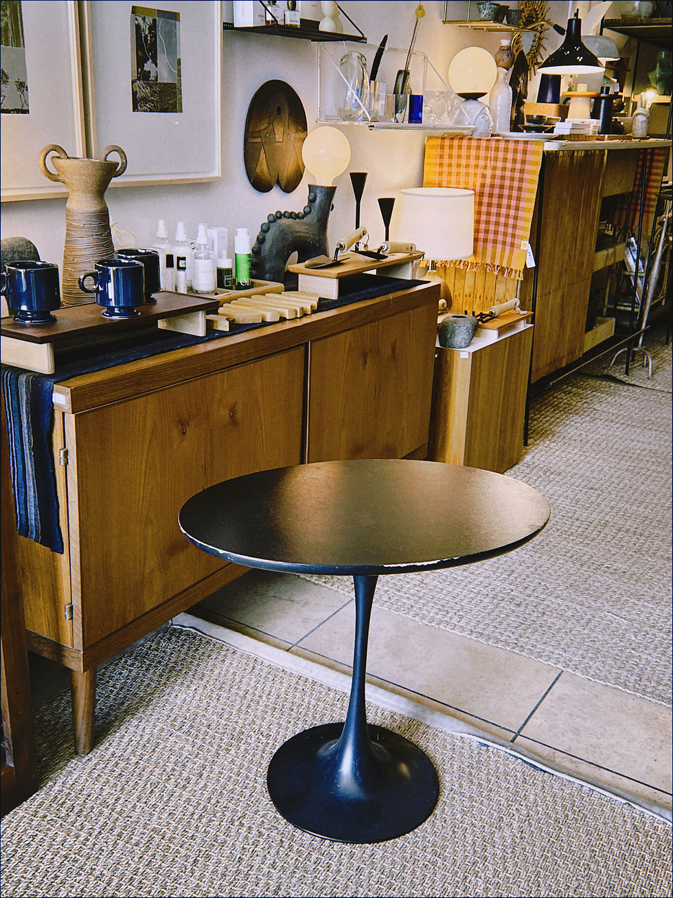 Thumbnail: Vintage Black Tulip Table