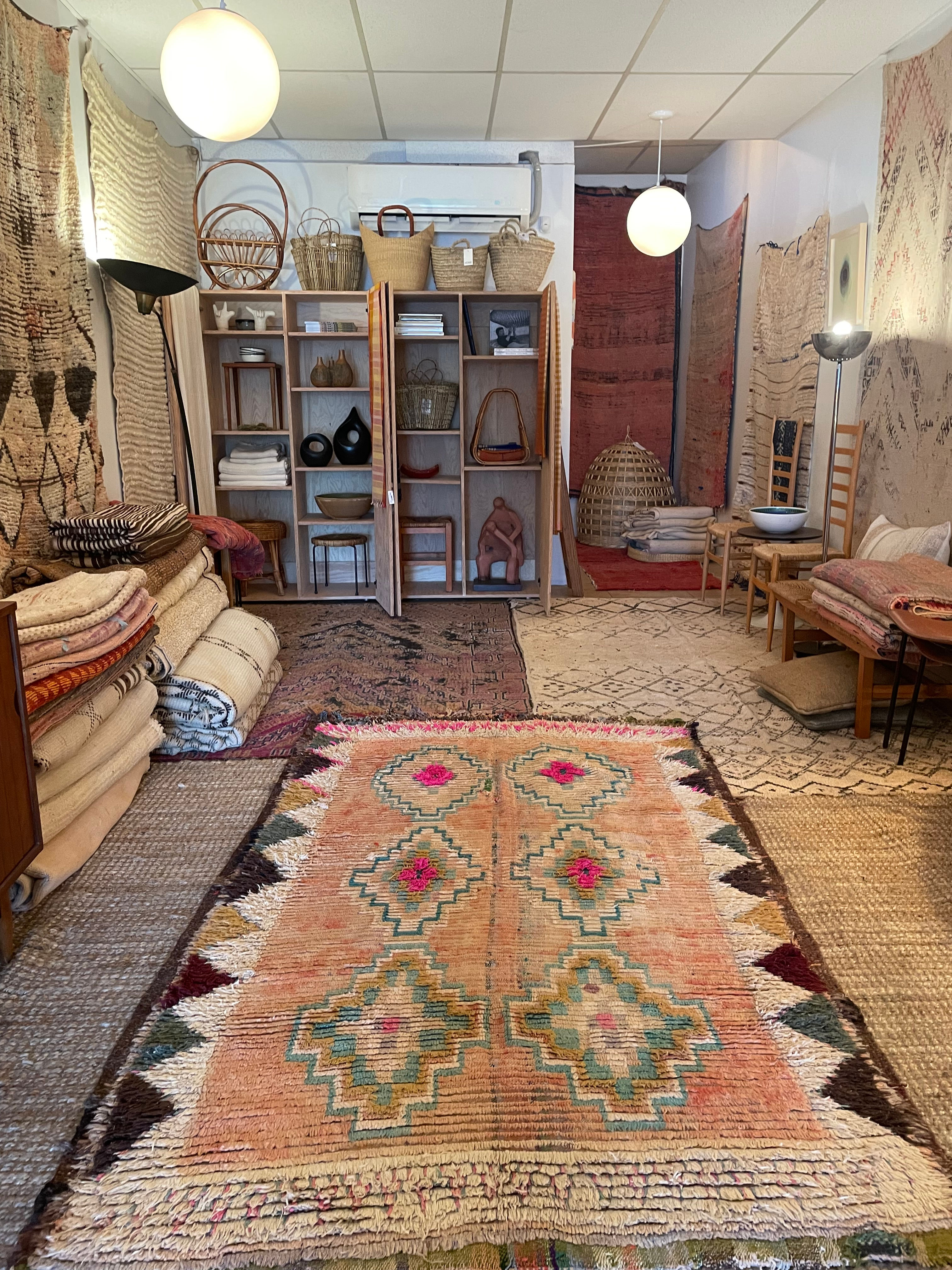 1970's Colorful Beniourian