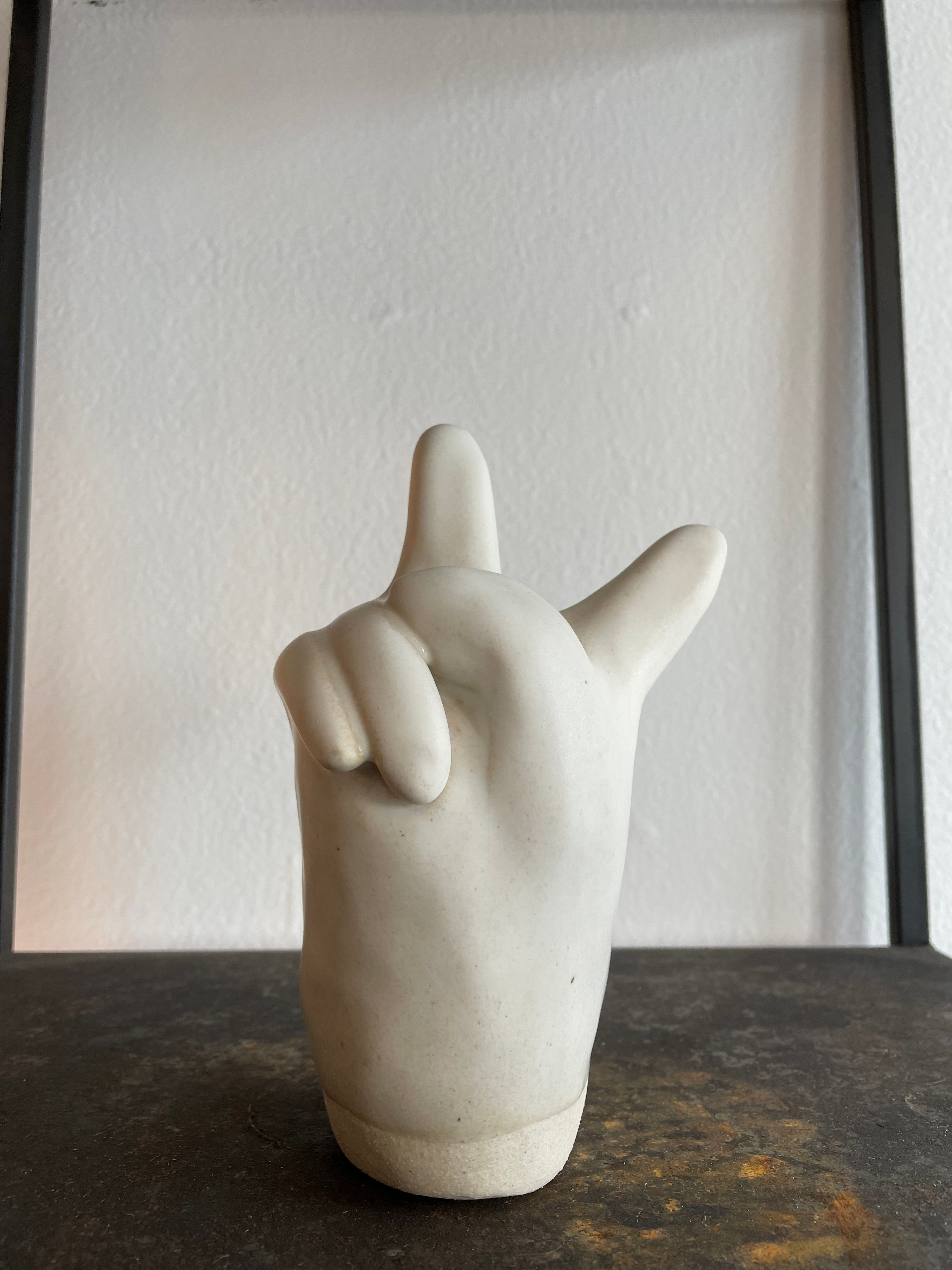 Marshmallow xlg Peace hand by Dorien Garry