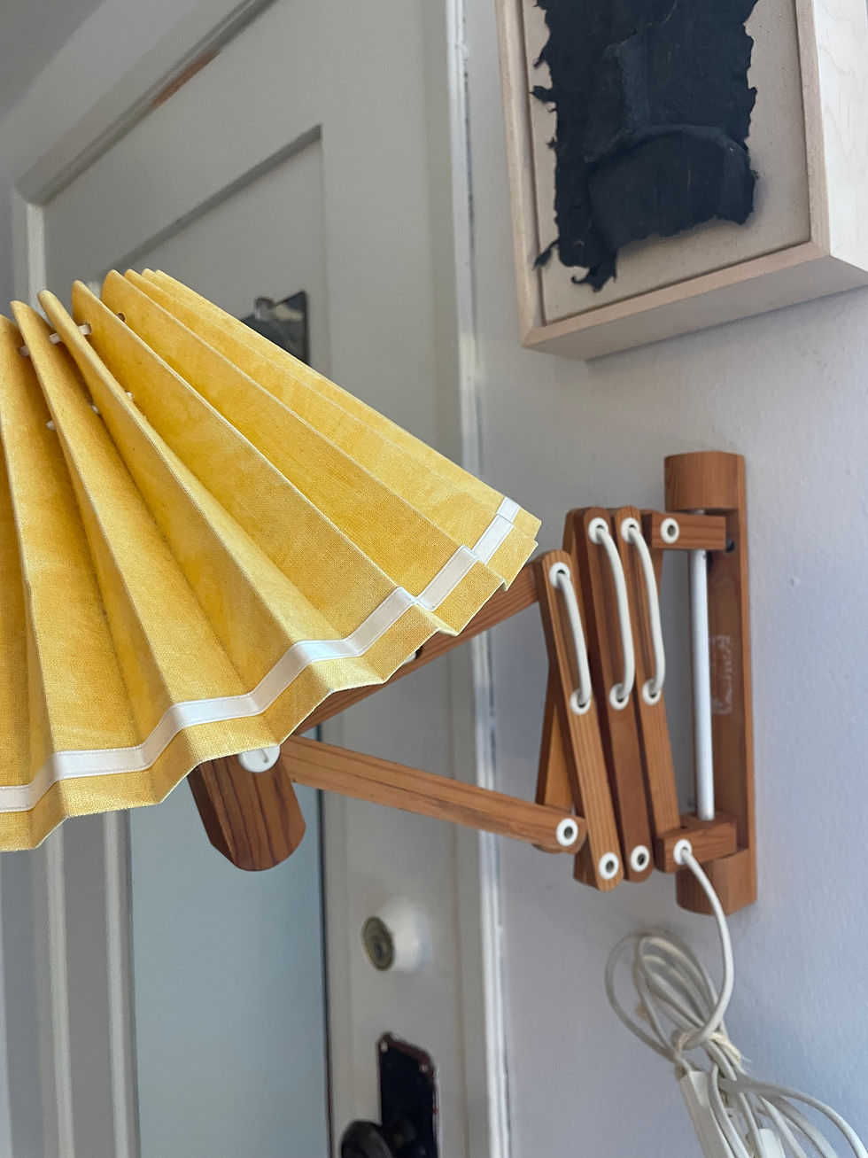 Thumbnail: Vintage Wooden Scissor Wall Lamp with Pleaded Shade