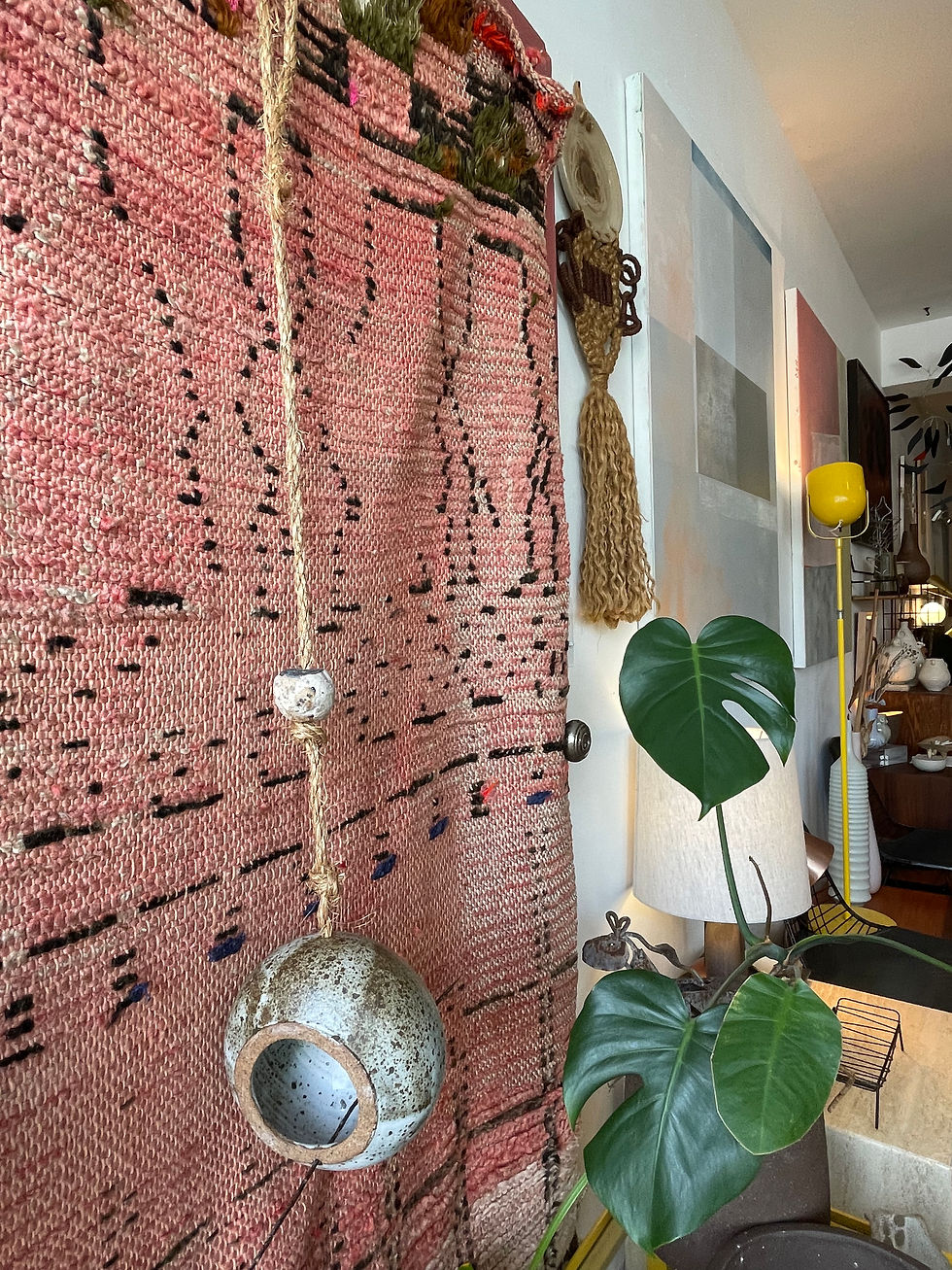 Thumbnail: White Speckle Ceramic Bird Feeder