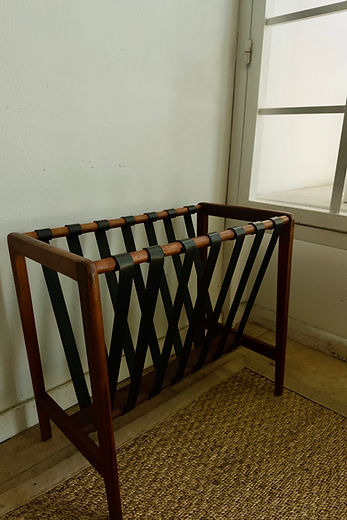 Magazine Racks | Merchant