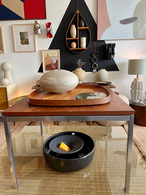 Florence knoll low table 2025