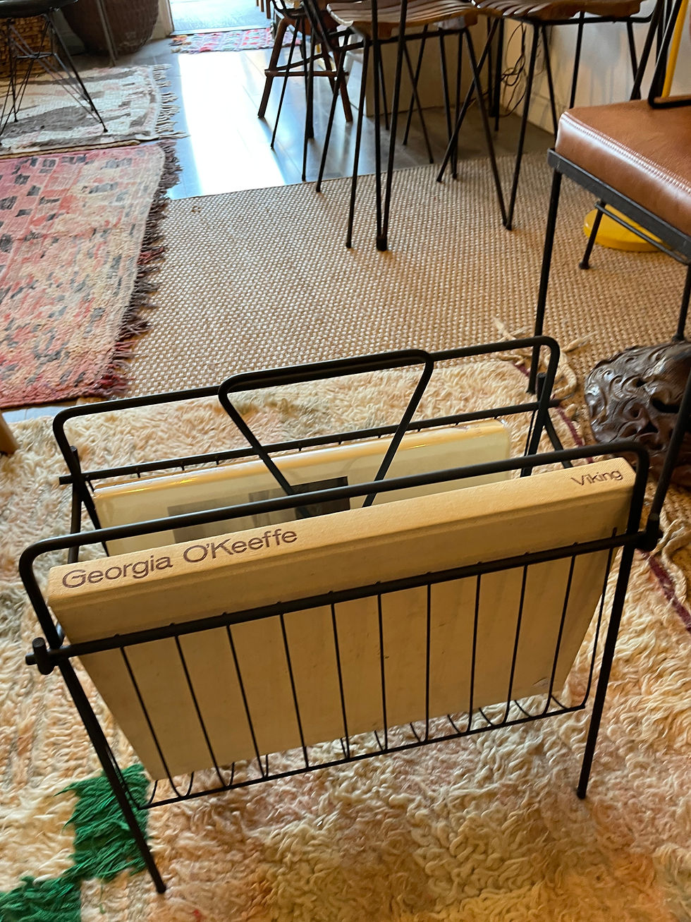 Thumbnail: Iron Magazine/Book Holder