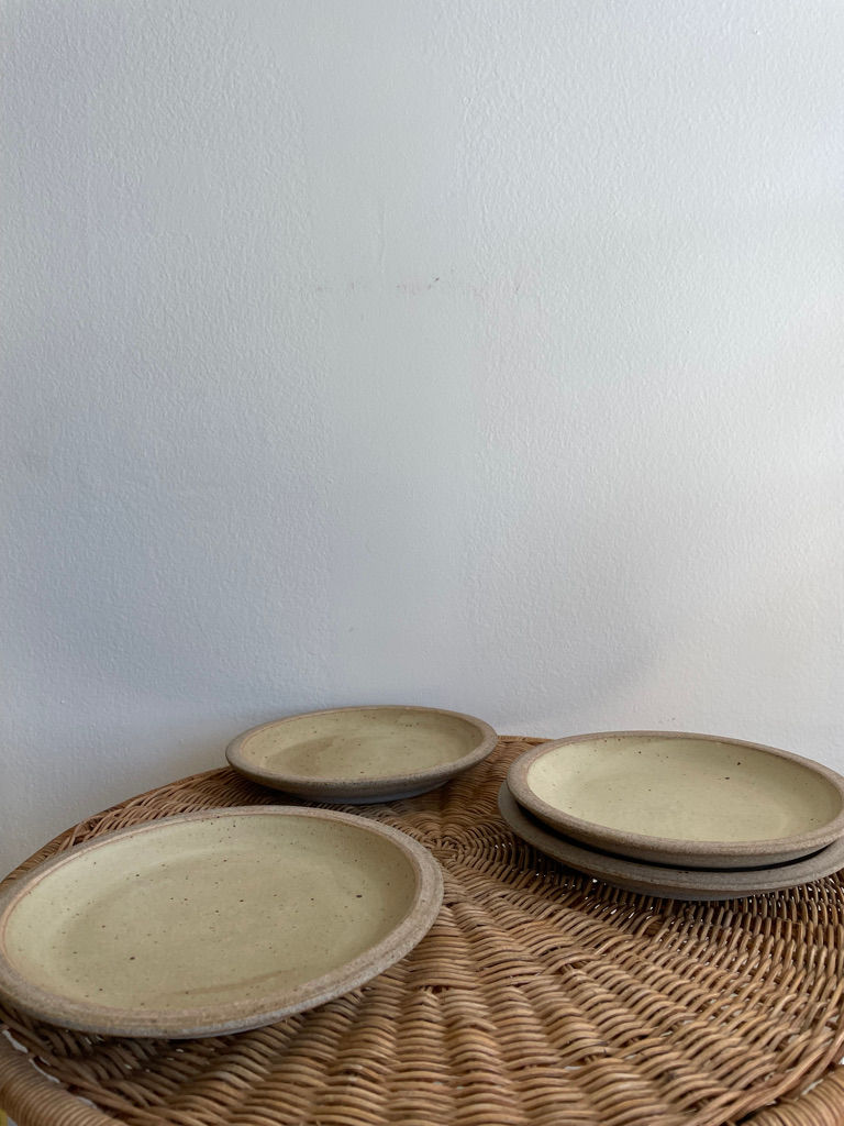 Thumbnail: cream small side plates by Shoshi Watanabe