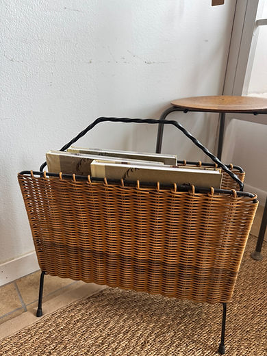 Magazine Racks | Merchant