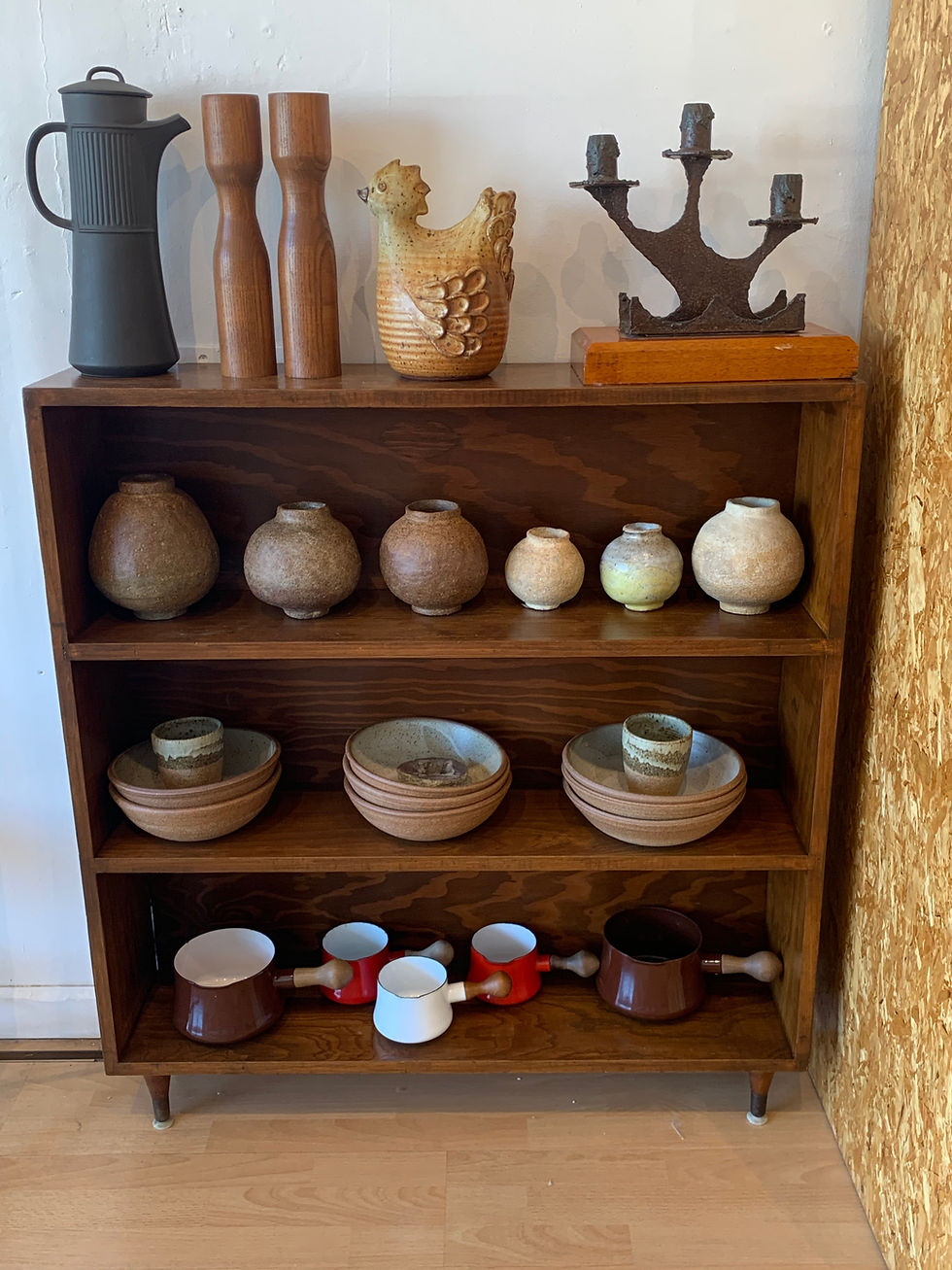 Thumbnail: Mid Century Modern Shelf/ Bookcase