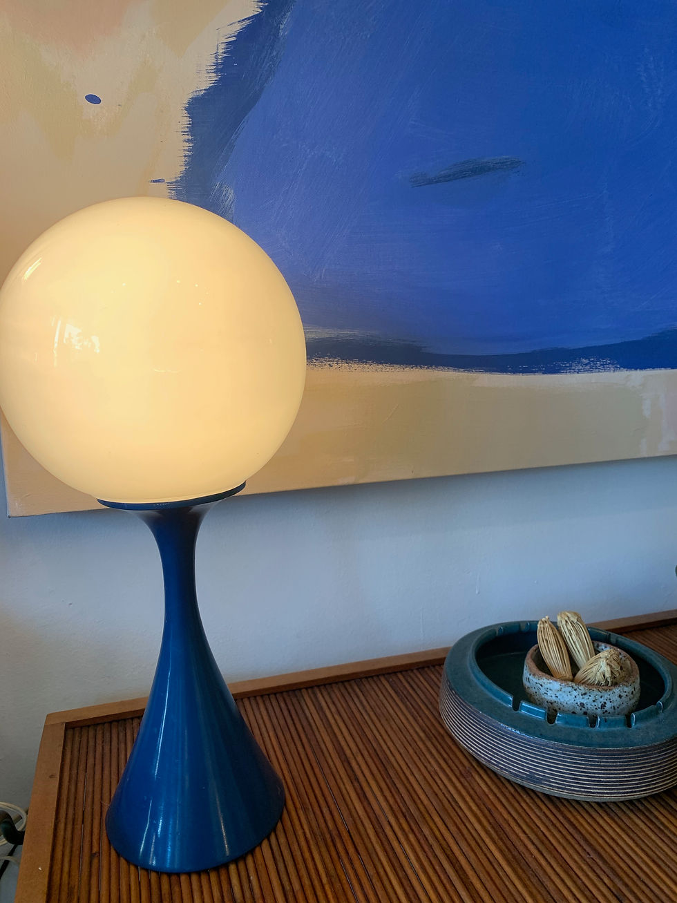 Thumbnail: Blue Laurel Lamp
