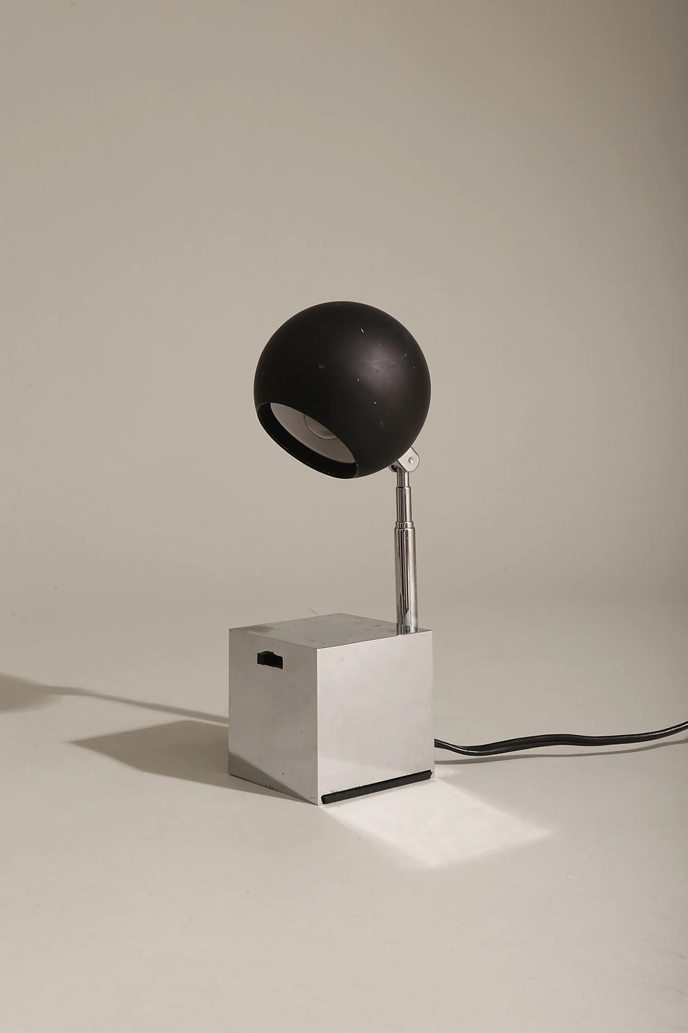 Thumbnail: Lightolier Lamp