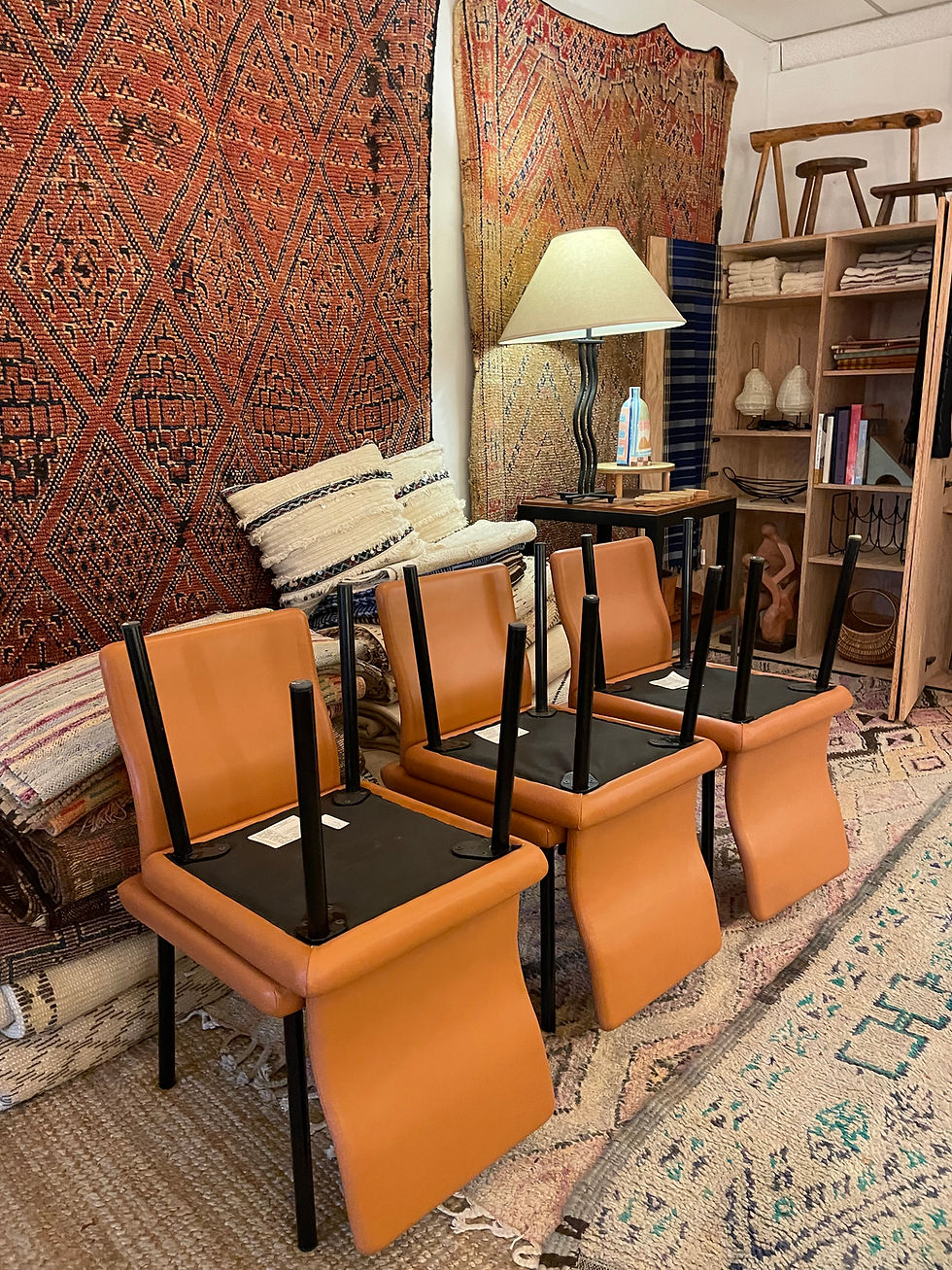 Thumbnail: Tan Leather Memphis Dining Chairs for Knoll
