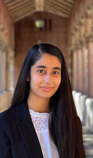 Desai_Saanvi_headshot - Saanvi Desai.jpeg