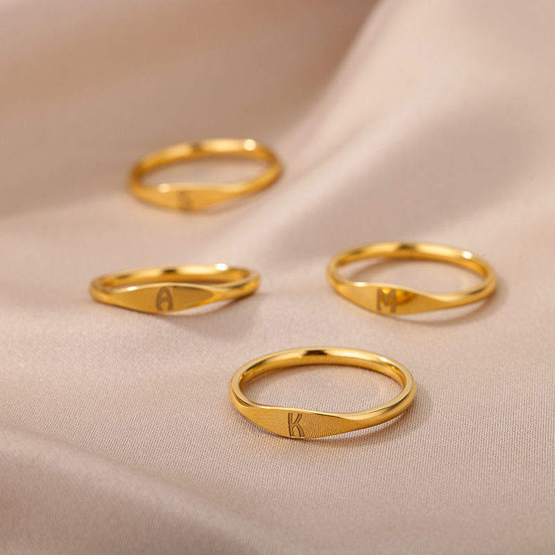 Miniatura: New Stainless Steel Gold 26 Letters Ring Fashion Simple Trend