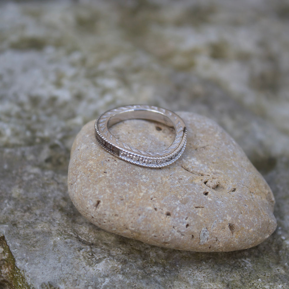 Miniatura: Women's Outdoor Inspired Wedding Band by The Antlered Doe