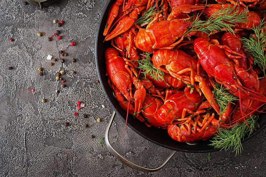 crayfish-red-boiled-crawfishes-table-rustic-style-closeup-lobster-closeup-border-design-to